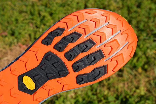 Review Altra Lone Peak 9+