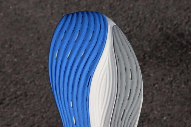 Review Mizuno Neo Zen
