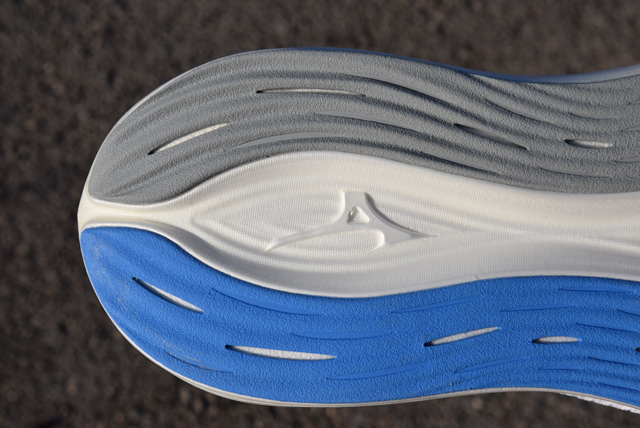 Review Mizuno Neo Zen