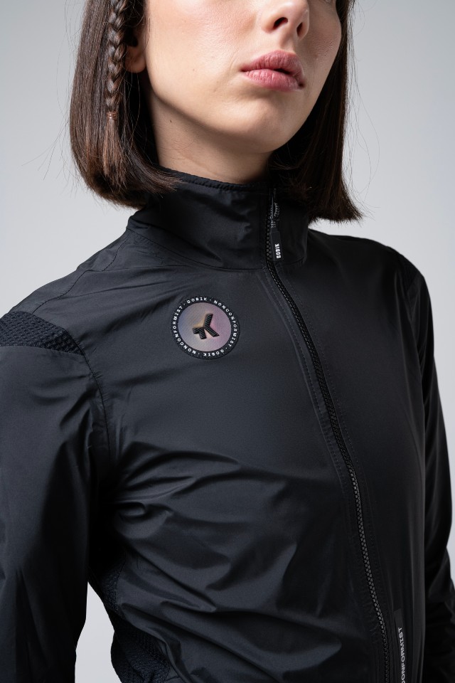 Chaqueta EXO 2.0 Royal Black. Foto: Gobik