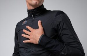 Chaqueta EXO 2.0 Royal Black. Foto: Gobik