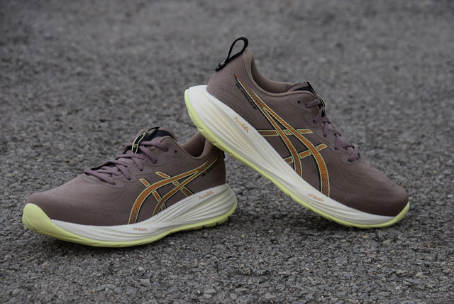 ASICS GEL Cumulus 27