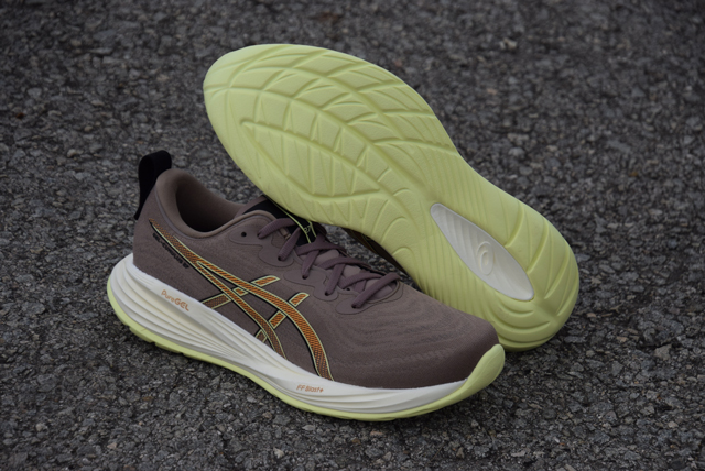 ASICS GEL Cumulus 27