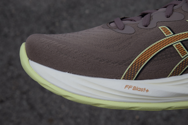 ASICS GEL Cumulus 27
