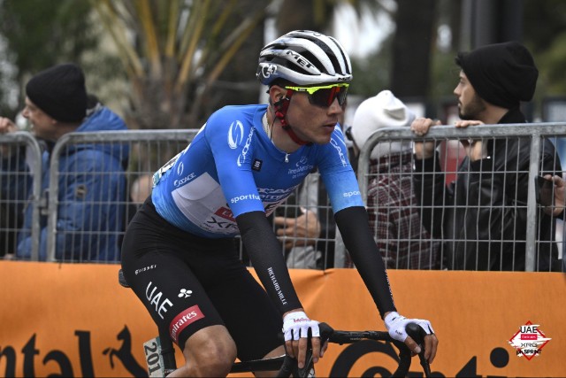 Juan Ayuso. Foto: @TeamEmiratesUAE