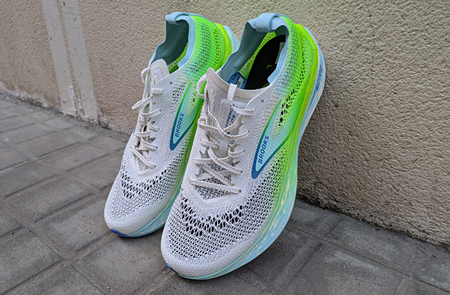 Review Brooks Hyperion Elite 4 PB