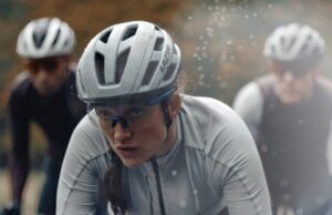Las gafas son claves en el ciclismo. Foto: Shimano