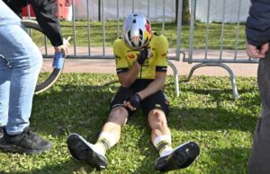 Van Aert después de A Través de Flandes. Foto:Tem Visma Lease a Bike