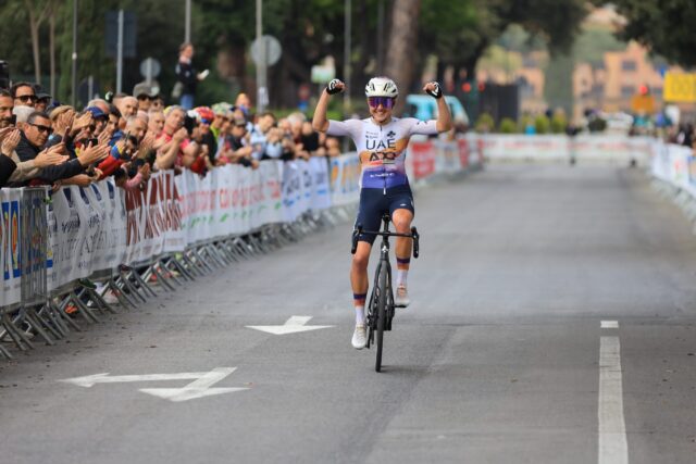 Paula Blasi en el GP de la Liberazione. Foto: F.Ossola/@bicitv Paula Blasi en el GP de la Liberazione. Foto: F.Ossola/@bicitv