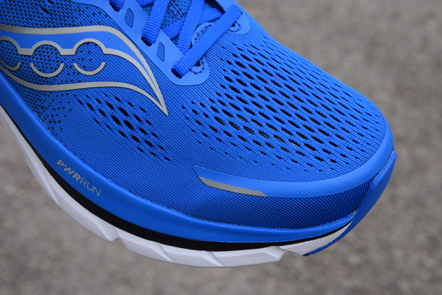Review Saucony Guide 18