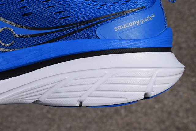 Review Saucony Guide 18