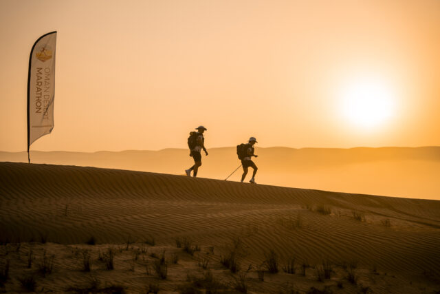 “De la nieve al desierto”, la aventura extrema de Pol Makuri y Albert Jorquera en la Oman Desert Marathon