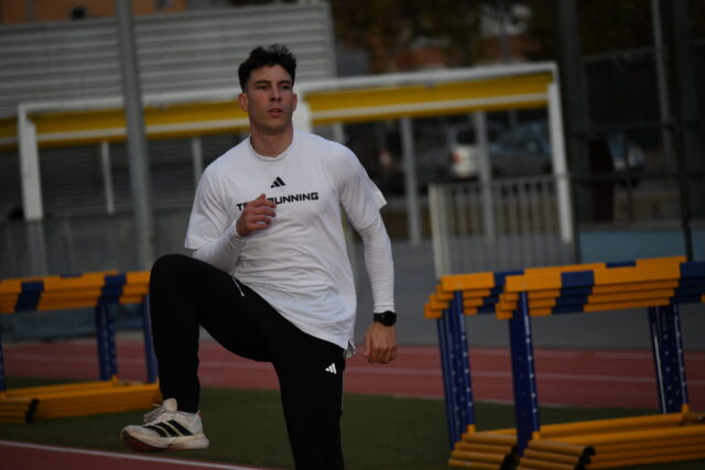 Jaime Guerra, durante un entrenamiento calentando / LBDC