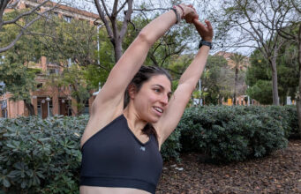 Sujetador para correr Essential Run Bra de New Balance