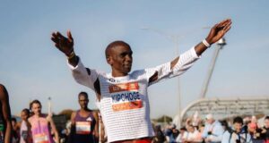 Eliud Kipchoge se moja entre Barça y Real Madrid: “Me gustaría que el Real Madrid ganara la Champions”