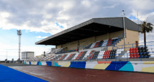 New Balance impulsa la reconstrucción de la pista de Guadassuar que vuelve 400 días después de la dana