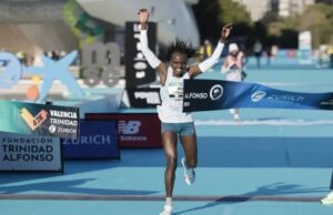 Jepkosgei y Korir vuelan en Valencia con dos marcones de prestigio