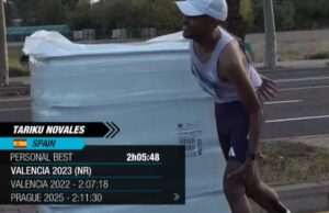 El ‘via crucis’ de Tariku Novales en el Maratón de Valencia