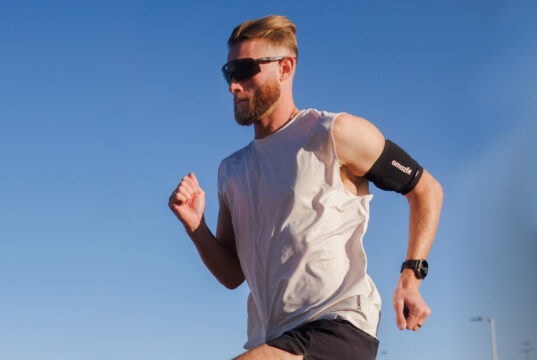 Josh Kerr: “No hago mucho. Me levanto, entreno y me voy a dormir a las 20:30” Josh Kerr, durante un entrenamiento