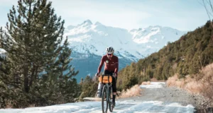 La Ruta del Cóndor: 7.000 km a través de Sudamérica, desde las cumbres andinas hasta el “fin del mundo” Omar Di Felice se enfrenta a su nueva aventura de ultraciclismo: la Ruta del Cóndor