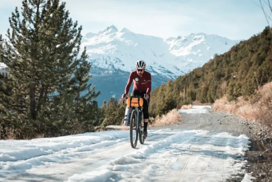 Omar Di Felice se enfrenta a su nueva aventura de ultraciclismo: la Ruta del Cóndor
