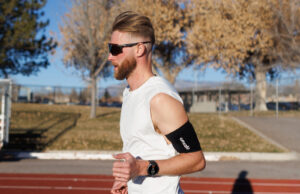 Así entrena Josh Kerr: 12 horas al día en una cámara de altitud y un método diseñado para correr más rápido Josh-Kerr-amazfit