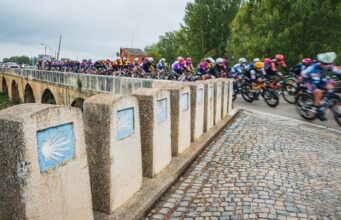 LA MÍSTICA DE LA VUELTA FEMENINA 26