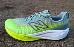 New Balance FuelCell SuperComp Trail v2: así evoluciona la zapatilla de competición de trail con placa review New Balance FuelCell SuperComp Trail v2