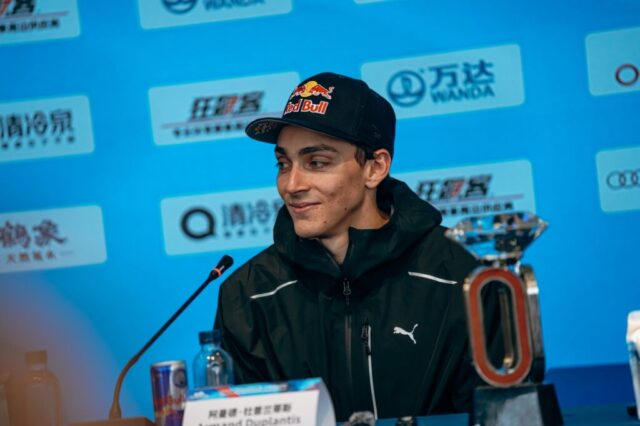 Duplantis_PressConference_Keqiao_2026_LiamBlackwell-1024x682