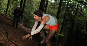 Stian Angermund y Nienke Brinkman vencen sobre el barro del KV de Zegama ZEGAMA 2026 KV