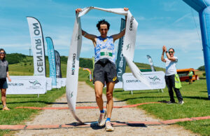 Antonio Martínez gana con récord el trail South Downs Way 100 ANTONIO MARTINEZ ASICS