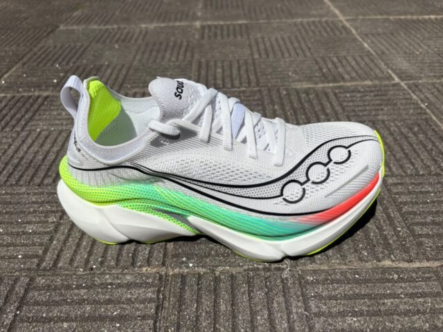Saucony Endorphin elite 3 (2)