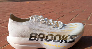 Brooks Hyperion Elite 6: más ligera, más reactiva y todavía más agresiva Brooks Hyperion Elite 6 review