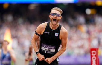 ¡Josh Kerr logró el Récord Nacional de 1.500 (3:27:65) en su WR de la milla en Londres!