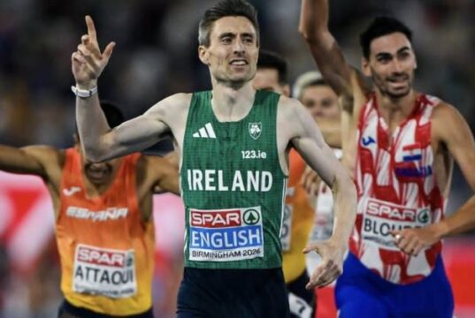 Rompe el Récord de 800 del Europeo 48 años después y a los 33