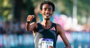 Los parciales bestiales del WR de medio maratón de Kejelcha en Buenos Aires