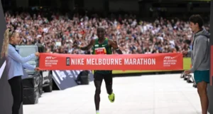 Kipchoge vuelve a ganar un maratón