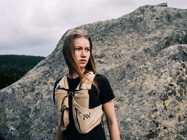 _DSF1007-nograin nnormal vest